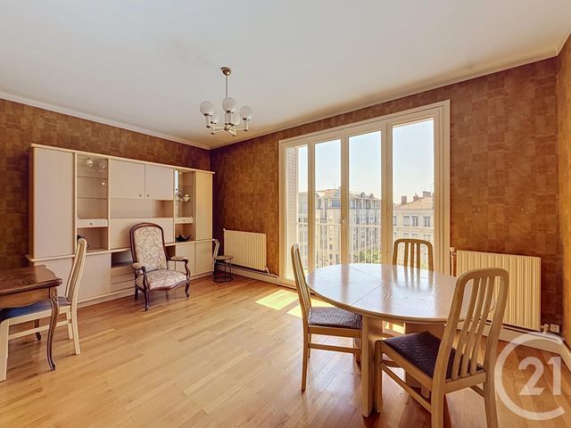 Appartement F3 à vendre - 3 pièces - 58.03 m2 - LYON - 69007 - RHONE-ALPES - Century 21 Le 7 De Coeur