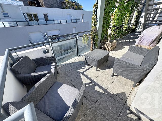 Appartement F4 à vendre - 4 pièces - 76.0 m2 - LYON - 69007 - RHONE-ALPES - Century 21 Le 7 De Coeur