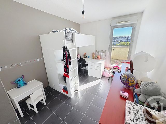 Appartement F4 à vendre - 4 pièces - 76.0 m2 - LYON - 69007 - RHONE-ALPES - Century 21 Le 7 De Coeur