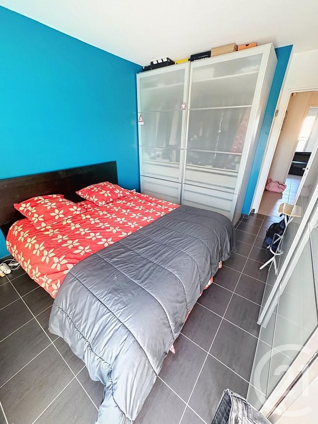 Appartement F4 à vendre - 4 pièces - 76.0 m2 - LYON - 69007 - RHONE-ALPES - Century 21 Le 7 De Coeur