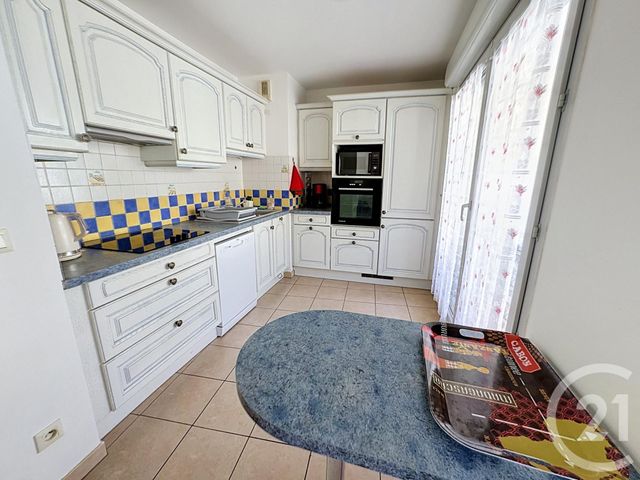 Appartement F3 à vendre - 3 pièces - 60.77 m2 - VILLEURBANNE - 69 - RHONE-ALPES - Century 21 Le 7 De Coeur