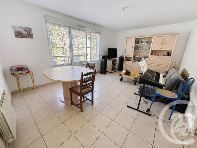 Appartement F3 à vendre - 3 pièces - 60.77 m2 - VILLEURBANNE - 69 - RHONE-ALPES - Century 21 Le 7 De Coeur