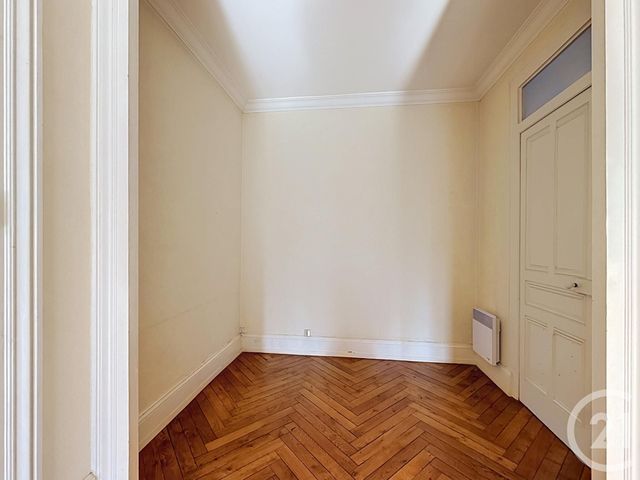 Appartement F2 bis à vendre - 2 pièces - 72.14 m2 - LYON - 69007 - RHONE-ALPES - Century 21 Le 7 De Coeur