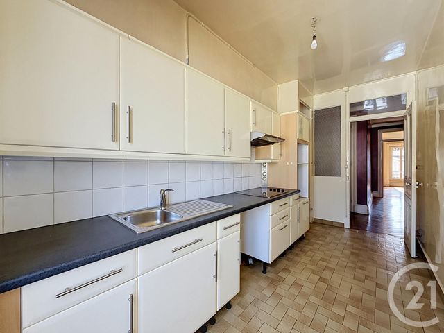 Appartement F2 bis à vendre - 2 pièces - 72.14 m2 - LYON - 69007 - RHONE-ALPES - Century 21 Le 7 De Coeur
