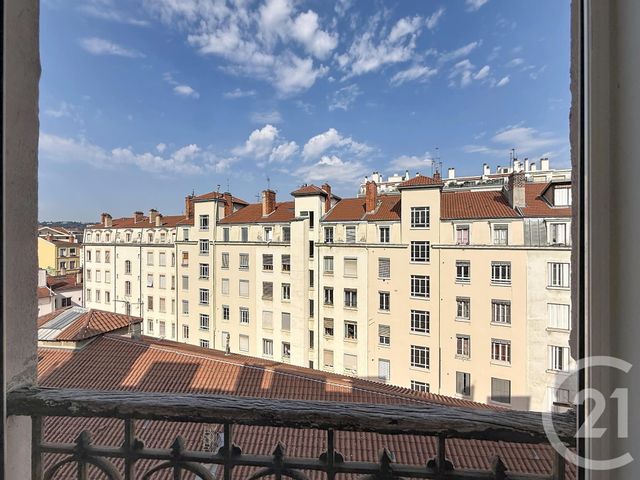 Appartement F2 bis à vendre - 2 pièces - 72.14 m2 - LYON - 69007 - RHONE-ALPES - Century 21 Le 7 De Coeur