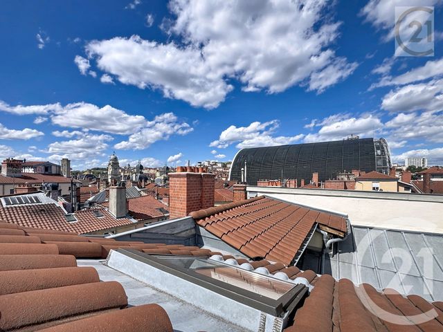 Appartement T2 à vendre - 2 pièces - 34.86 m2 - LYON - 69001 - RHONE-ALPES - Century 21 Le 7 De Coeur