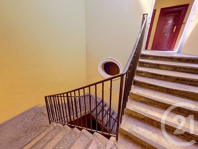 Appartement F2 à vendre - 2 pièces - 47.68 m2 - LYON - 69001 - RHONE-ALPES - Century 21 Le 7 De Coeur