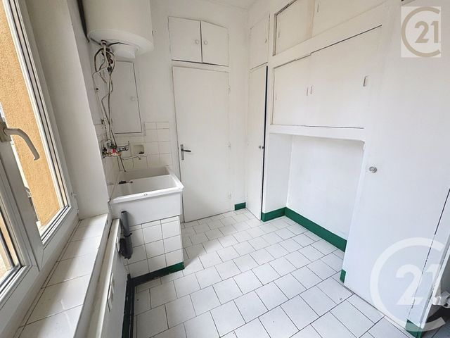 Appartement à vendre - 2 pièces - 43.56 m2 - LYON - 69001 - RHONE-ALPES - Century 21 Le 7 De Coeur