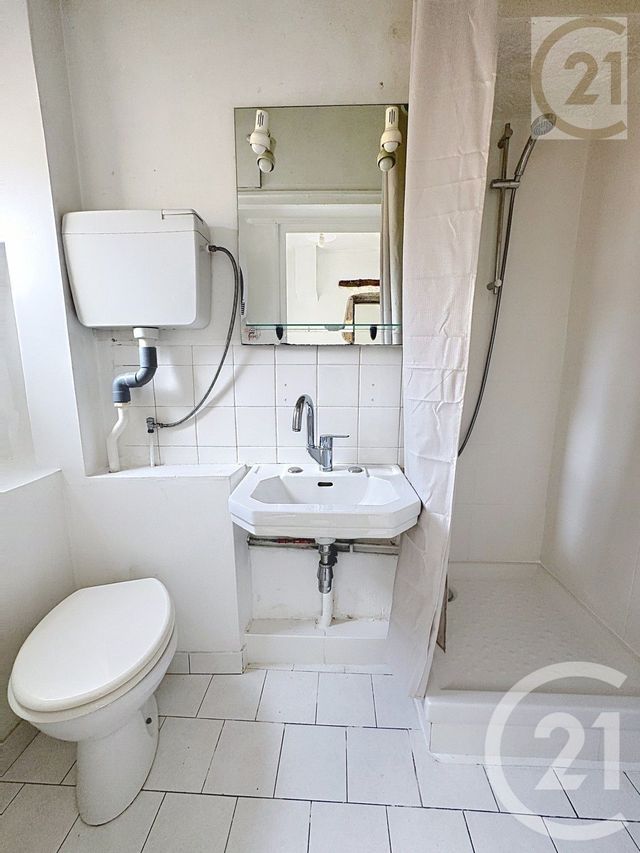 Appartement à vendre - 2 pièces - 43.56 m2 - LYON - 69001 - RHONE-ALPES - Century 21 Le 7 De Coeur