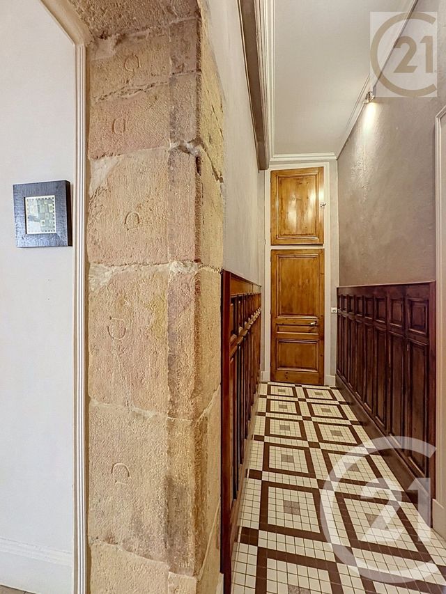 Appartement T3 à vendre - 3 pièces - 99.94 m2 - LYON - 69001 - RHONE-ALPES - Century 21 Le 7 De Coeur