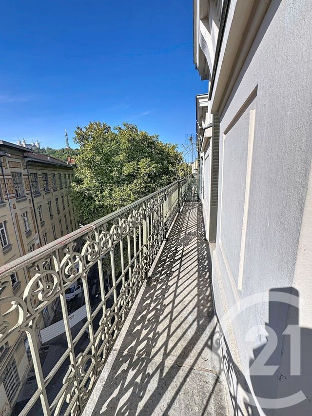 Appartement F5 à vendre - 5 pièces - 127.05 m2 - LYON - 69001 - RHONE-ALPES - Century 21 Le 7 De Coeur
