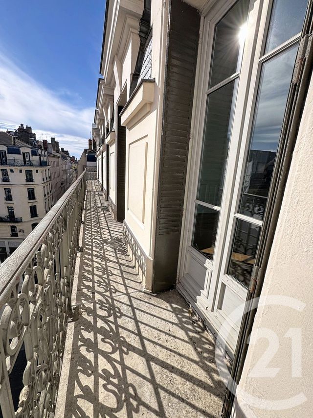 Appartement F5 à vendre - 5 pièces - 127.05 m2 - LYON - 69001 - RHONE-ALPES - Century 21 Le 7 De Coeur