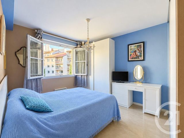 Appartement F2 à vendre - 2 pièces - 44.35 m2 - LYON - 69007 - RHONE-ALPES - Century 21 Le 7 De Coeur