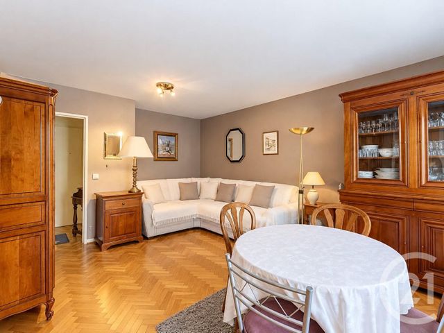 Appartement F2 à vendre - 2 pièces - 44.35 m2 - LYON - 69007 - RHONE-ALPES - Century 21 Le 7 De Coeur