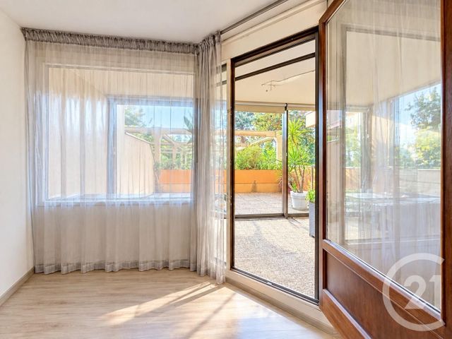 Appartement F4 à vendre - 4 pièces - 84.39 m2 - LYON - 69007 - RHONE-ALPES - Century 21 Le 7 De Coeur