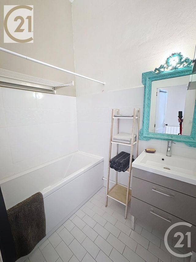 Appartement F1 à vendre - 1 pièce - 40.61 m2 - LYON - 69003 - RHONE-ALPES - Century 21 Le 7 De Coeur
